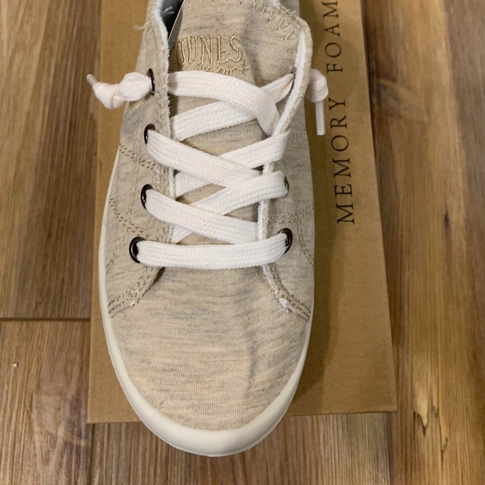 Dunes Sport Women's Reesa Canvas Sneaker